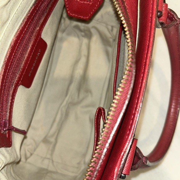 BURBERRY Nova Check Hand Bag red - Picture 9 of 13